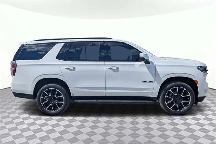 2023 Chevrolet Tahoe RST photo 1