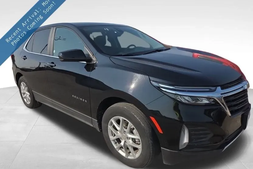 2024 Chevrolet Equinox LT photo 1