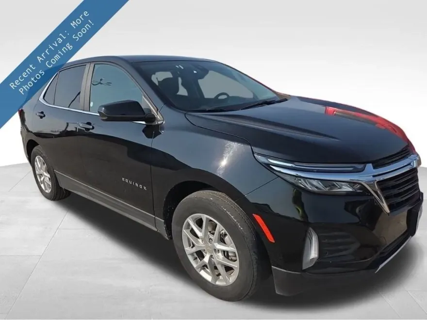 2024 Chevrolet Equinox LT photo 1