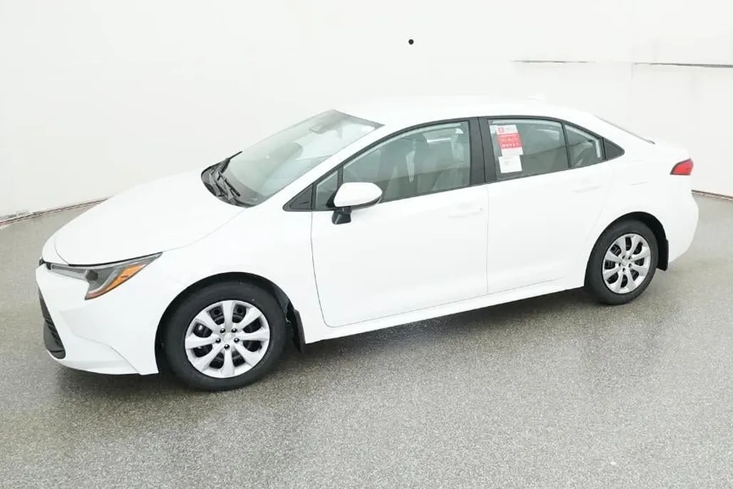 2026 Toyota Corolla LE photo 1