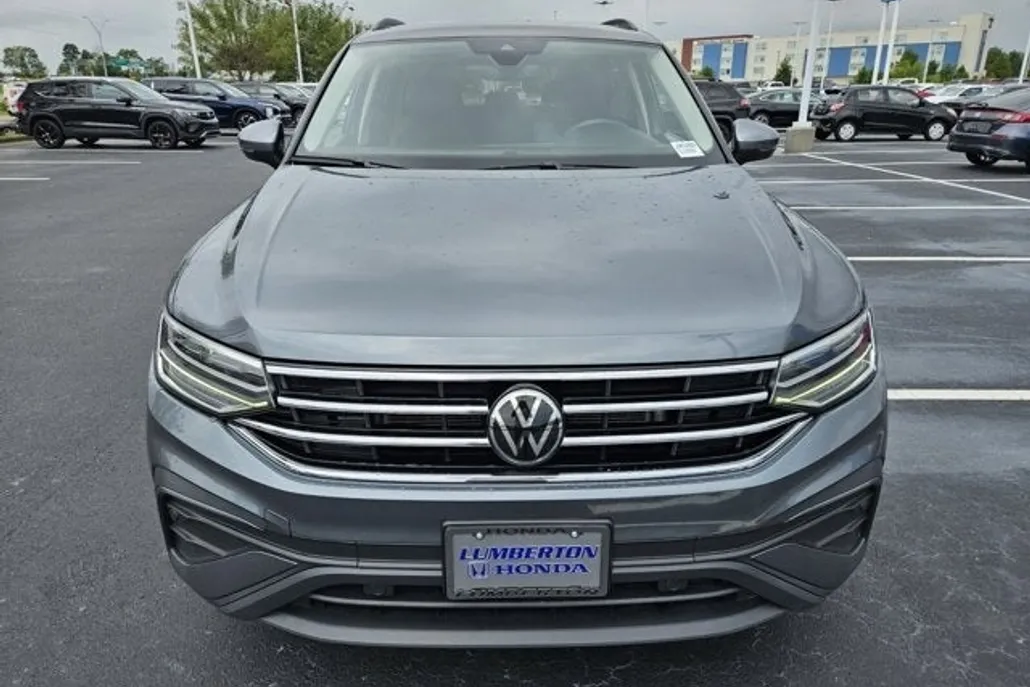 2024 Volkswagen Tiguan S photo 1