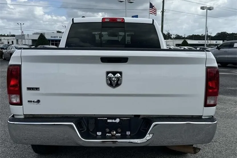 2020 Ram 1500 SLT photo 1