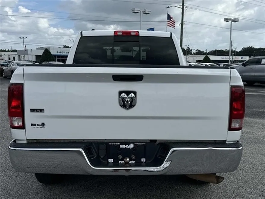 2020 Ram 1500 SLT photo 1