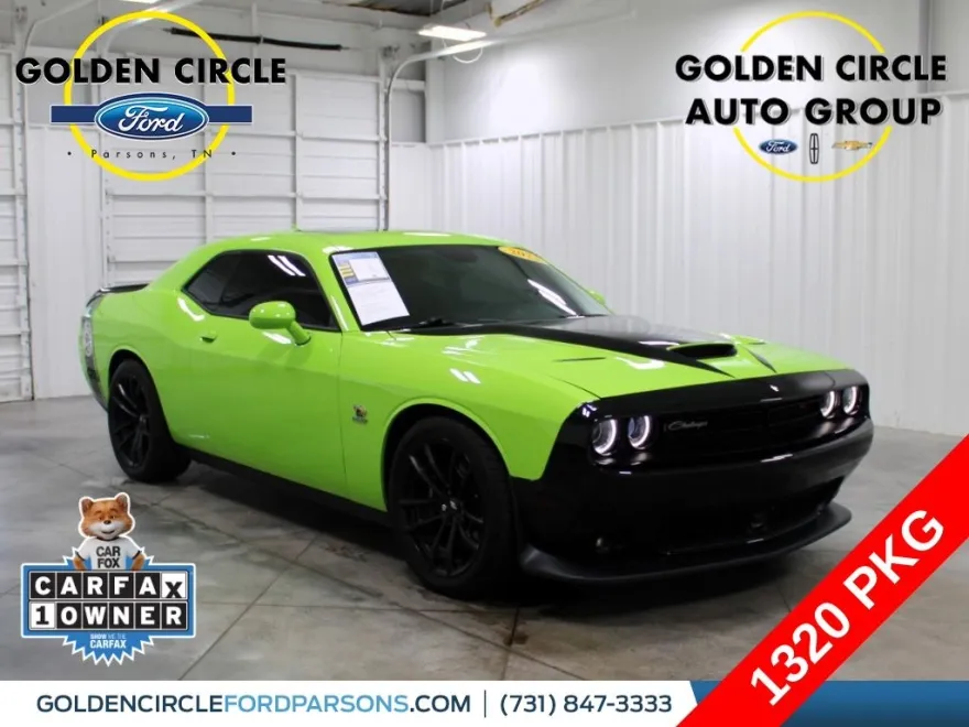 2023 Dodge Challenger R/T Scat Pack photo 1