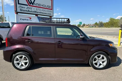 2015 Scion xB Base photo 2