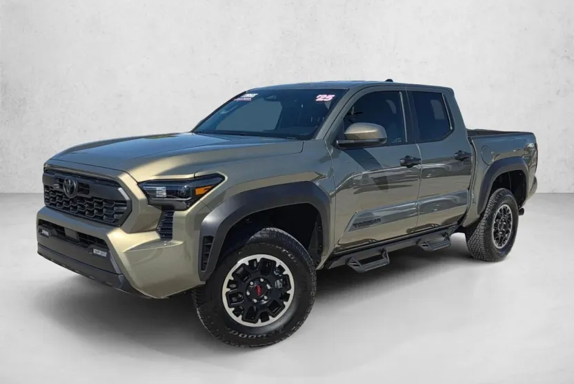 2025 Toyota Tacoma TRD photo 1