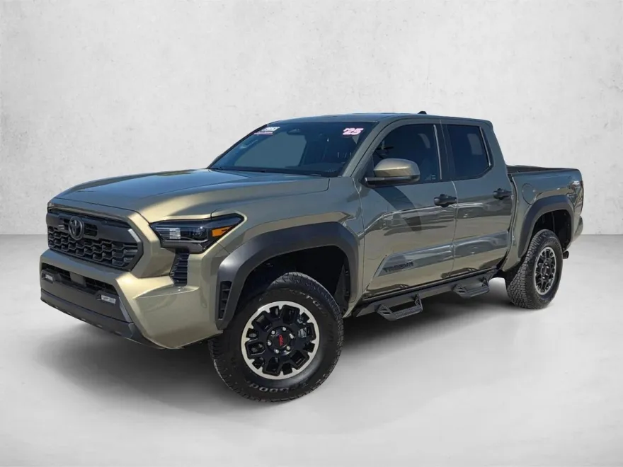 2025 Toyota Tacoma TRD photo 1