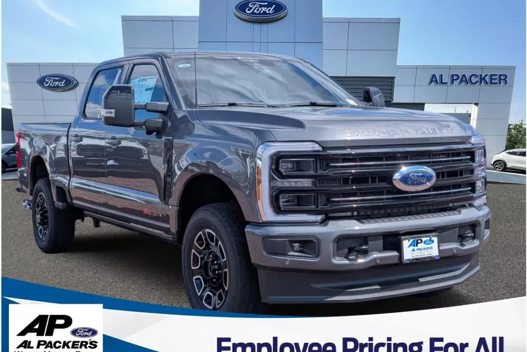 2025 Ford F-250 Platinum photo 1