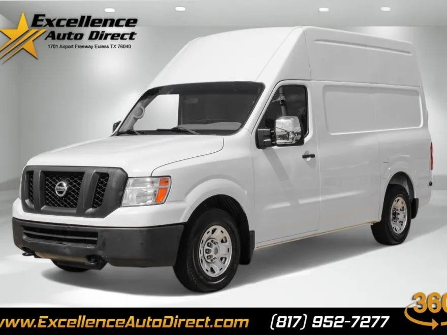 2019 Nissan NV200 SV photo 1