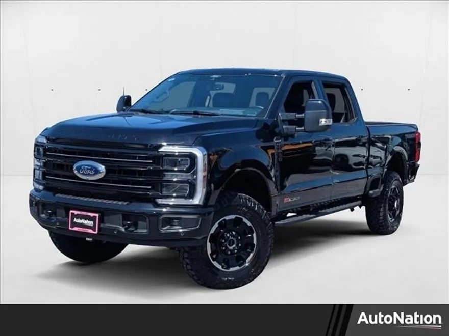 2025 Ford F-250 Platinum photo 1