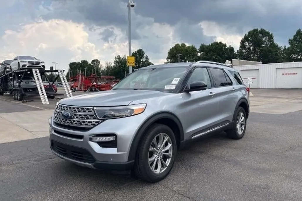2022 Ford Explorer Limited photo 1
