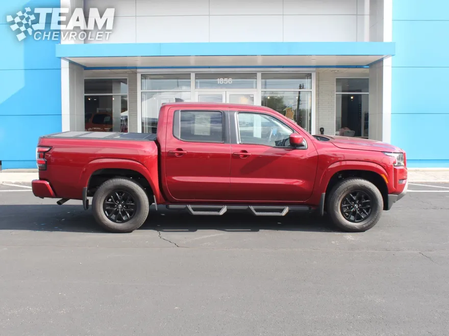 2024 Nissan Frontier SV photo 1