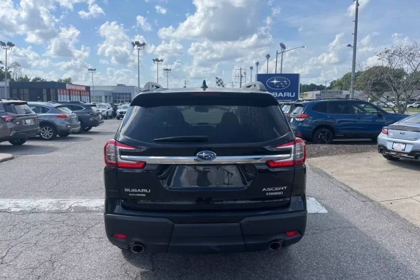 2023 Subaru Ascent Touring photo 1