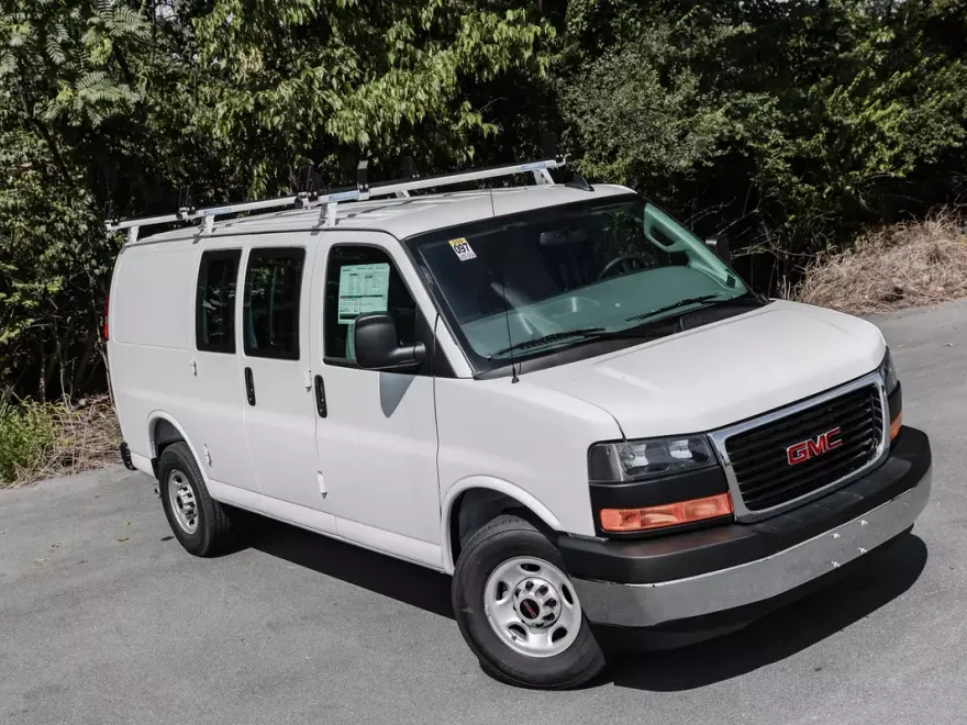 2025 Gmc Savana Cargo 3500 photo 1