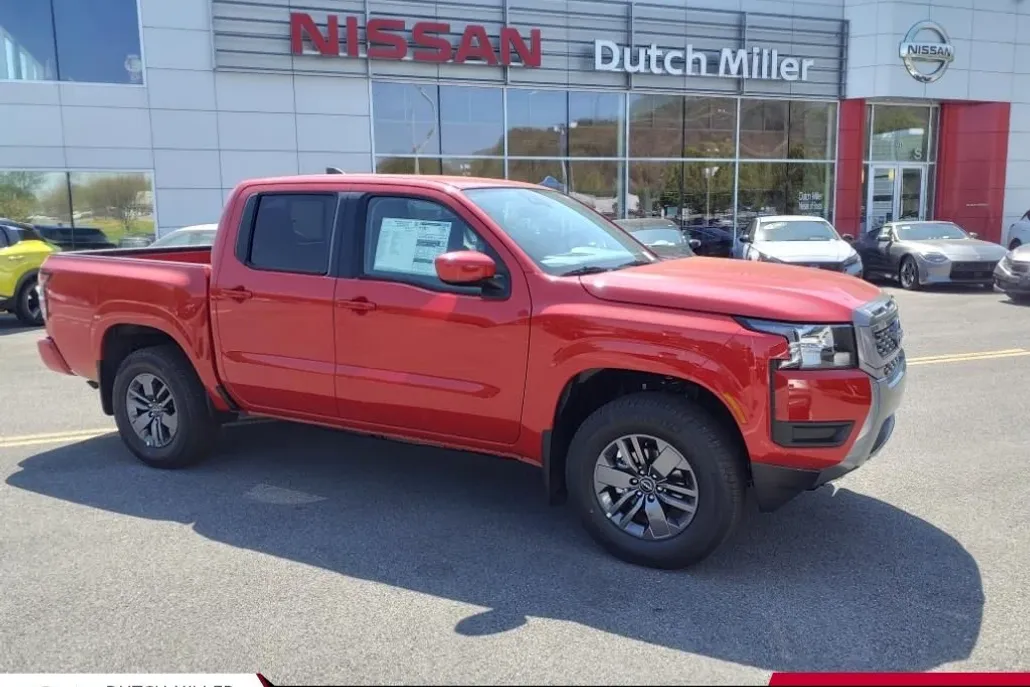 2025 Nissan Frontier Crew Cab SV photo 1