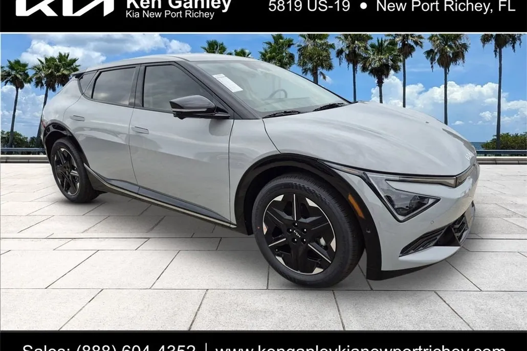 2025 Kia EV6 Wind photo 1