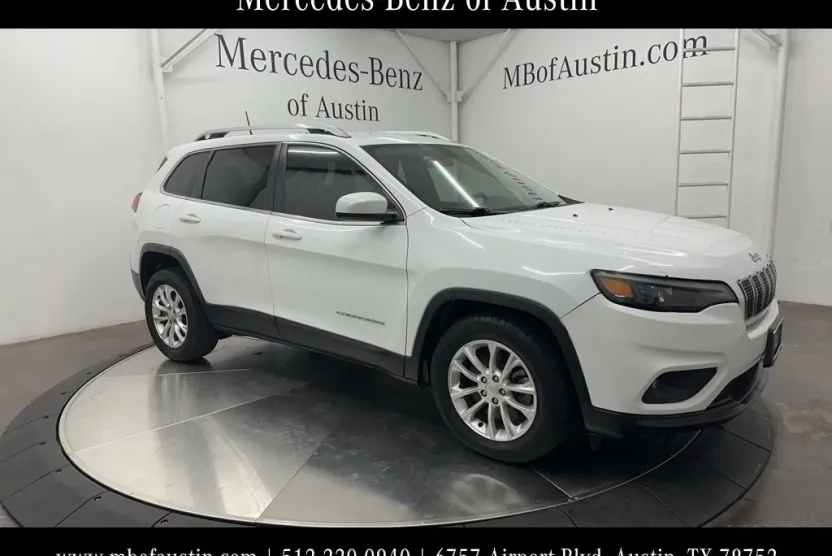 2019 Jeep Cherokee Latitude photo 1