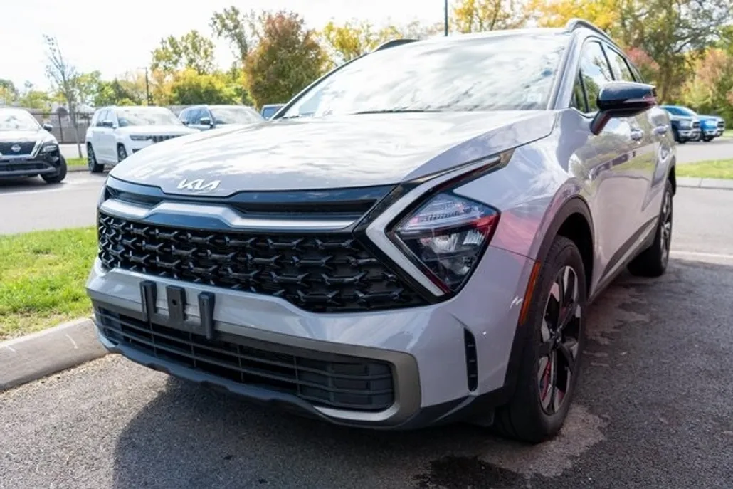 2023 Kia Sportage X-Line photo 1