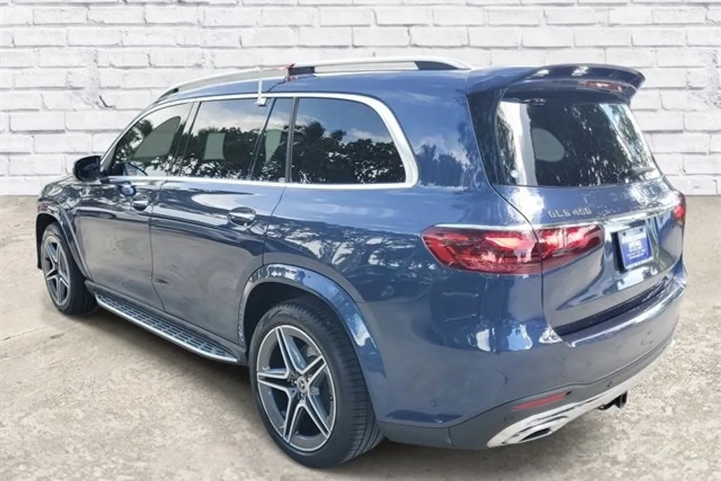 2024 Mercedes Benz GLS 450 photo 1
