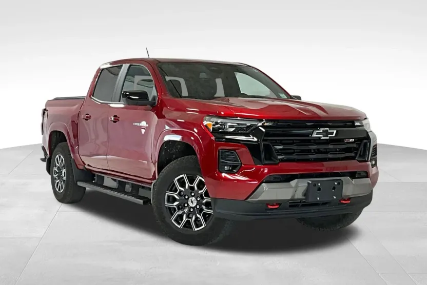 2023 Chevrolet Colorado Z71 photo 1