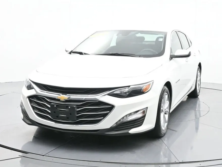 2023 Chevrolet Malibu 1LT photo 1