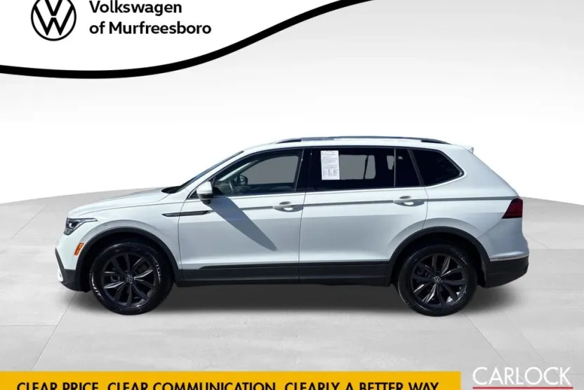2022 Volkswagen Tiguan SE photo 1
