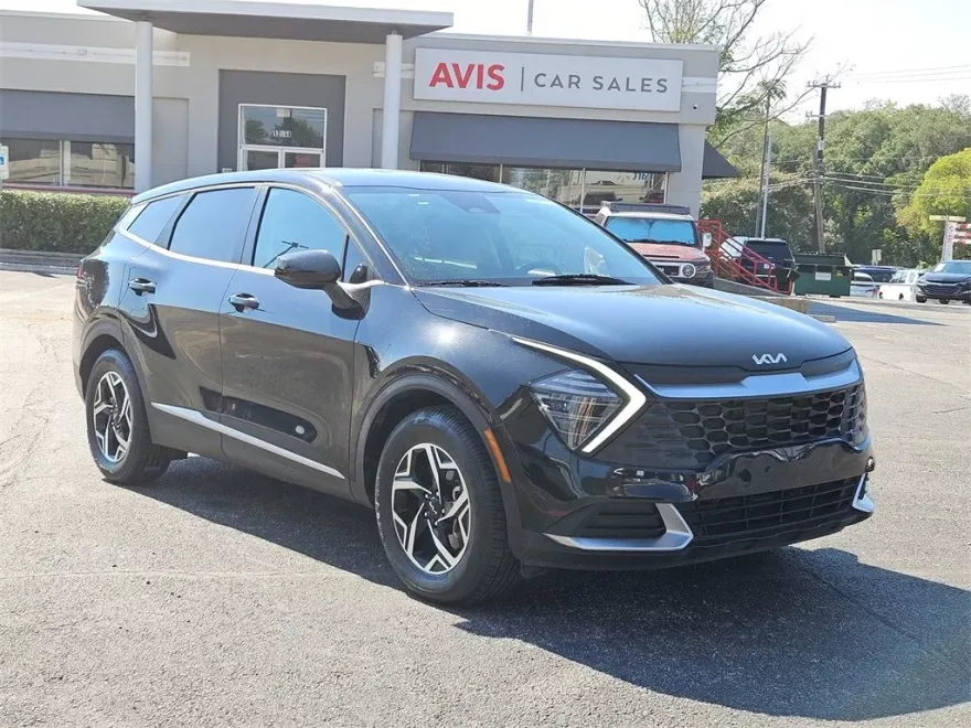 2024 Kia Sportage LX photo 1