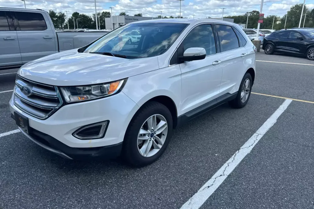 2015 Ford Edge SEL photo 1