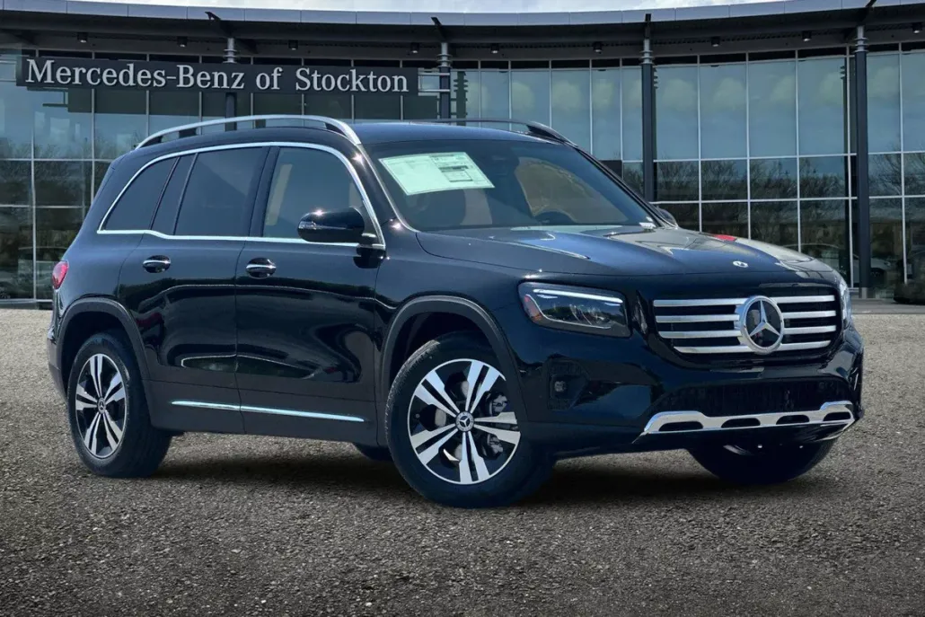 2025 Mercedes Benz GLB 250 photo 1