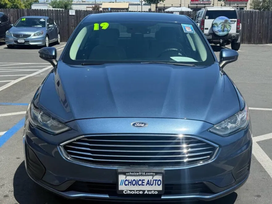 2019 Ford Fusion S photo 1