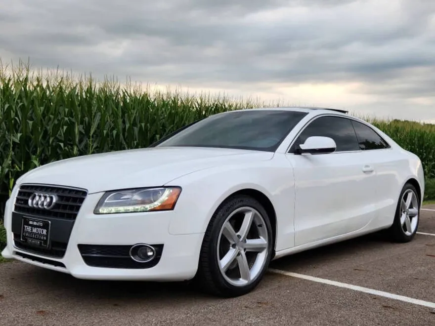 2010 Audi A5 2.0T Quattro Premium Plus photo 1