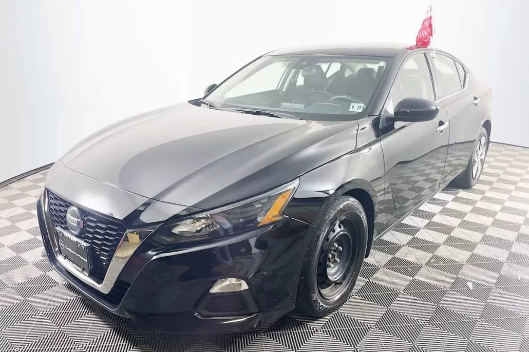 2022 Nissan Altima 2.5 S photo 1