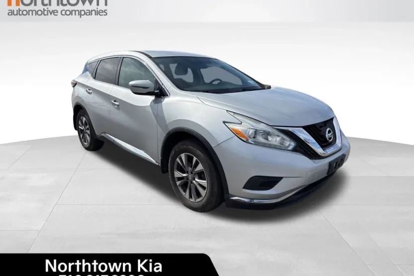 2017 Nissan Murano S photo 1