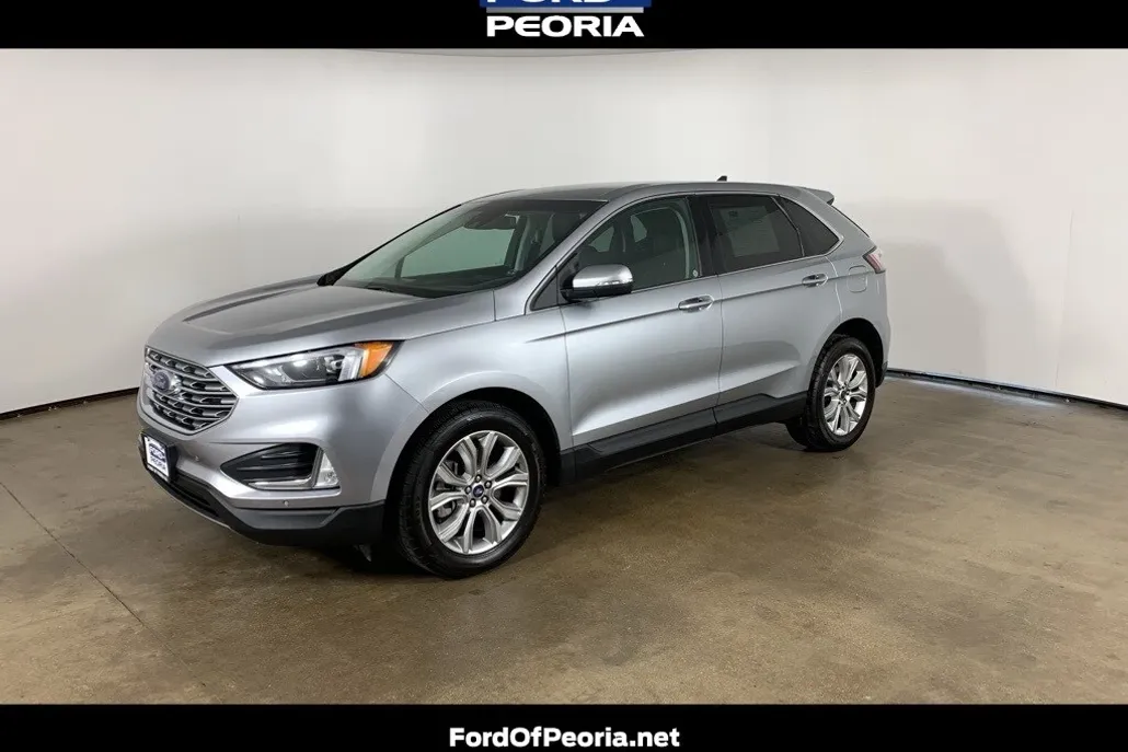2022 Ford Edge Titanium photo 1