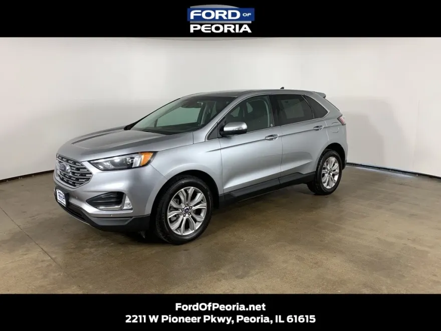 2022 Ford Edge Titanium photo 1