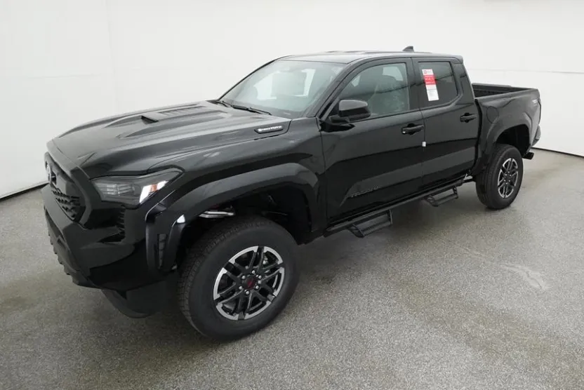 2025 Toyota Tacoma TRD Sport photo 1