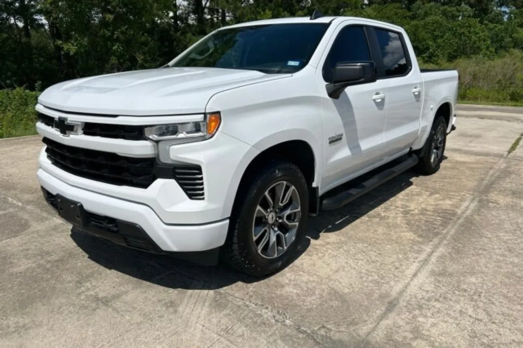 2023 Chevrolet Silverado 1500 RST photo 1