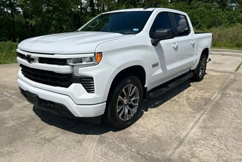 2023 Chevrolet Silverado 1500 RST photo 1