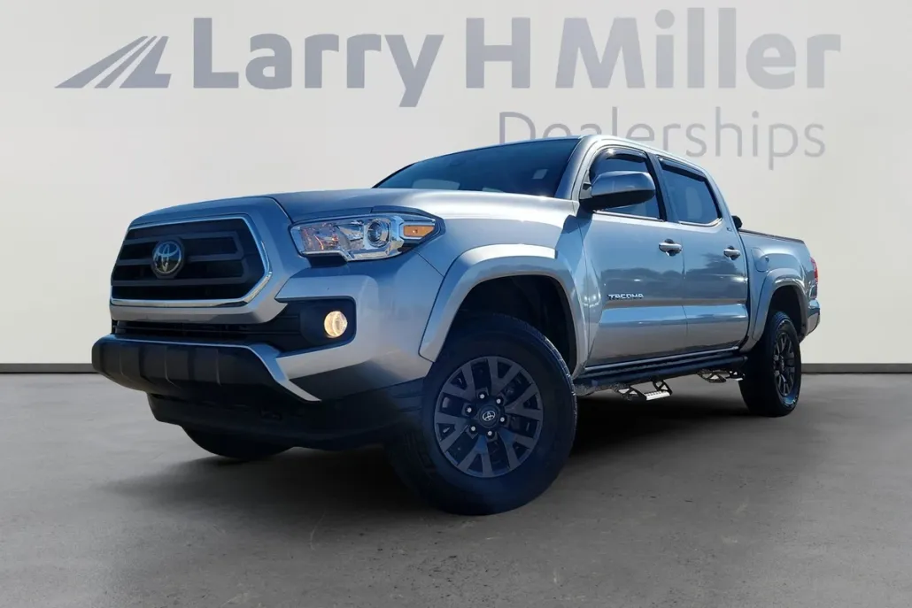 2023 Toyota Tacoma SR5 V6 photo 1