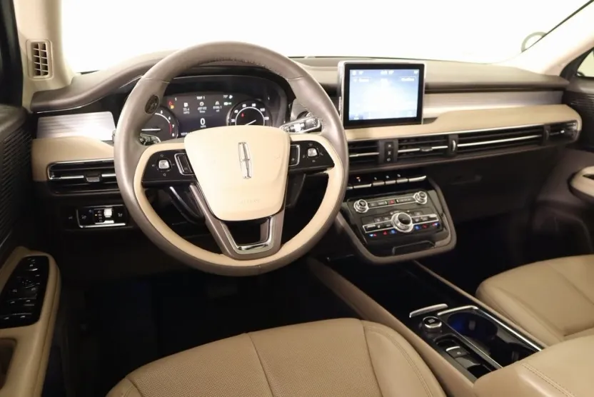 2022 Lincoln Corsair Standard photo 1