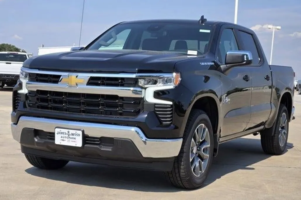 2026 Chevrolet Silverado 1500 LT photo 1