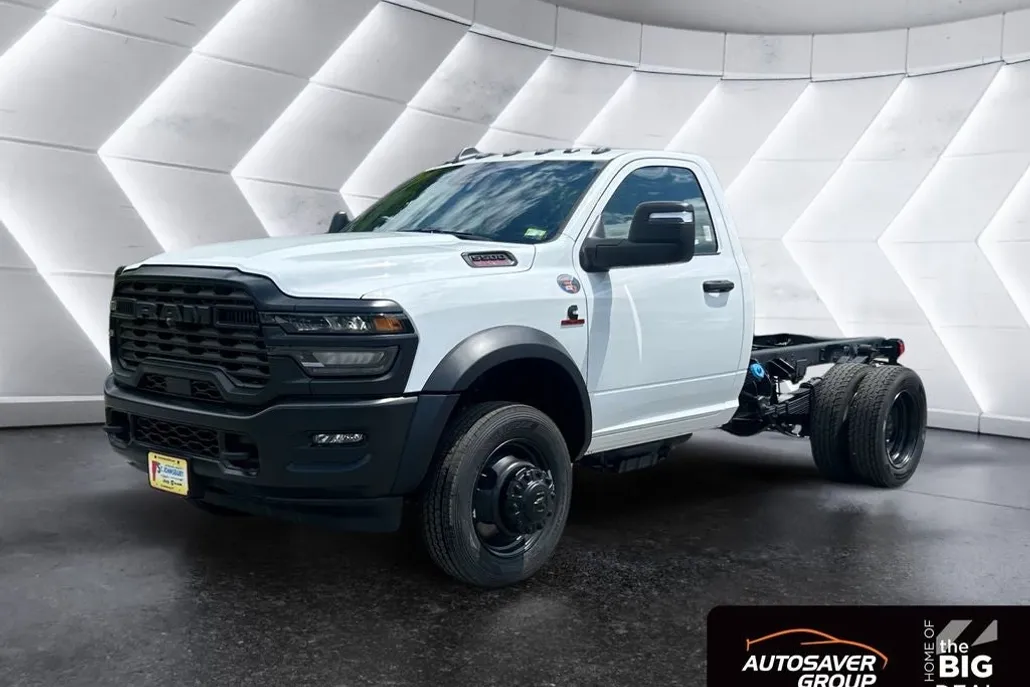 2025 Ram 5500 Tradesman photo 1
