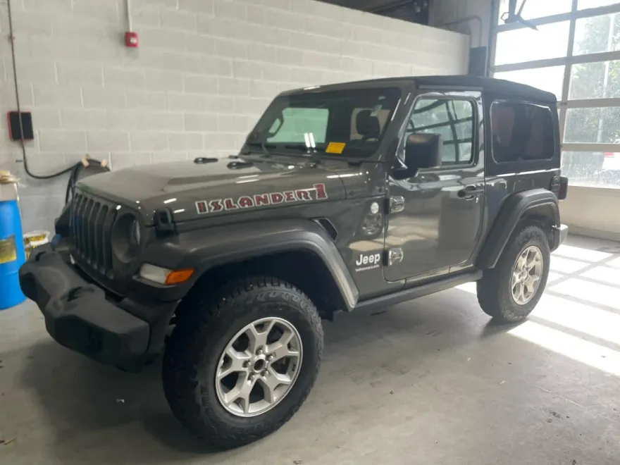 2021 Jeep Wrangler Islander photo 1