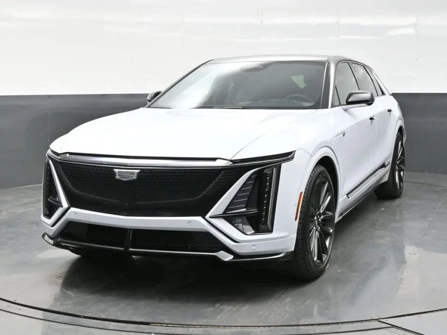 2026 Cadillac Lyriq photo 1