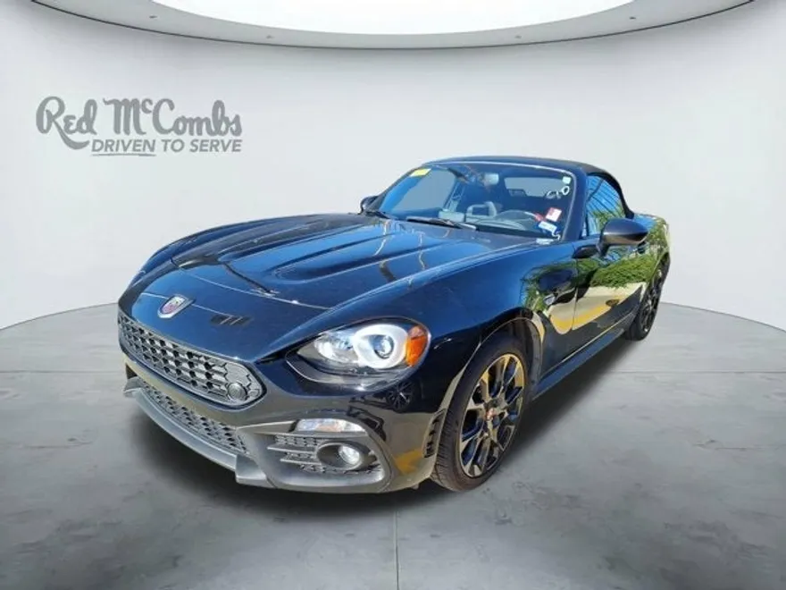 2020 Fiat 124 Spider Abarth photo 1