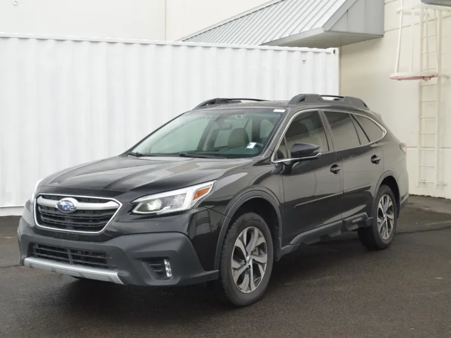 2022 Subaru Outback Limited photo 1