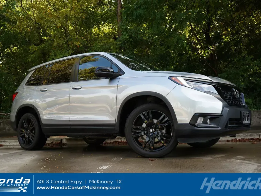 2021 Honda Passport Sport photo 1