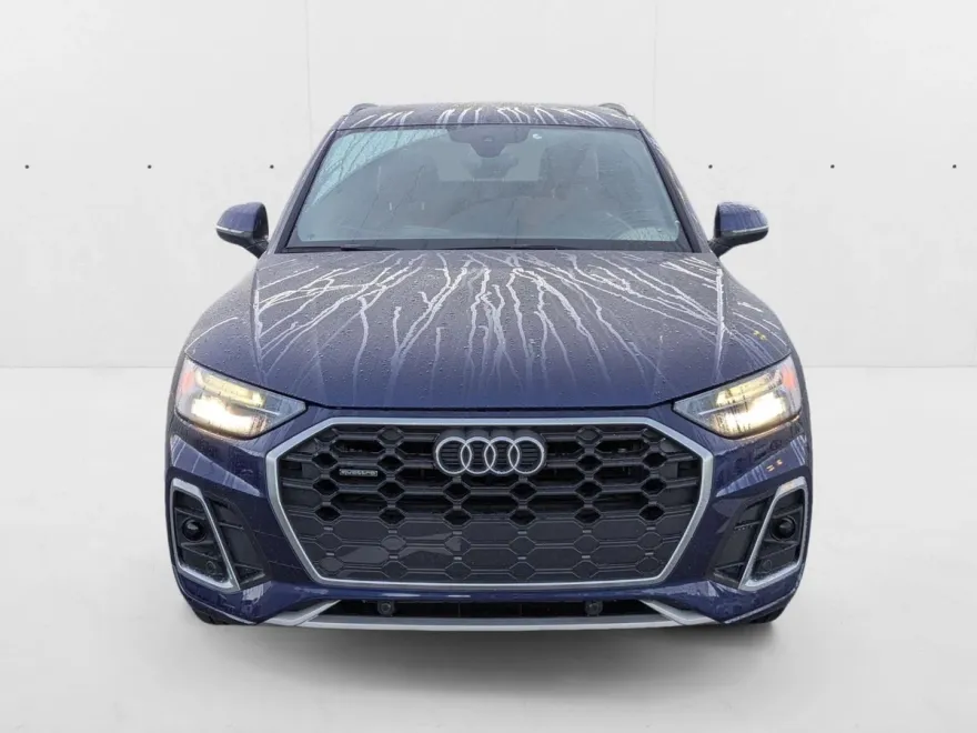 2024 Audi Q5 S line Premium photo 1