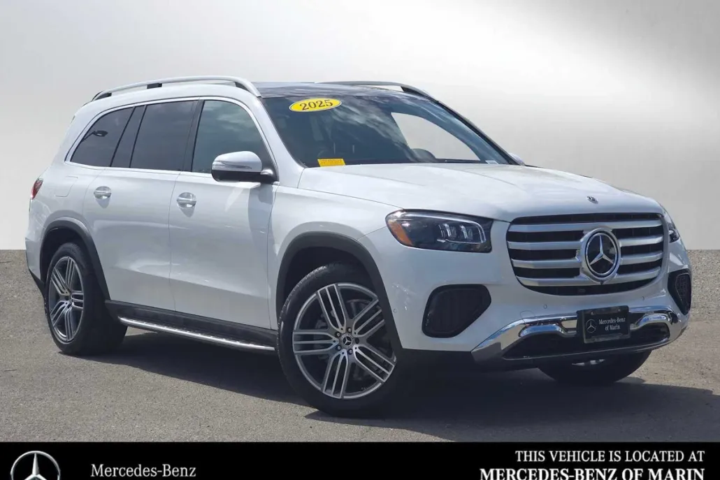 2025 Mercedes Benz GLS 450 photo 1