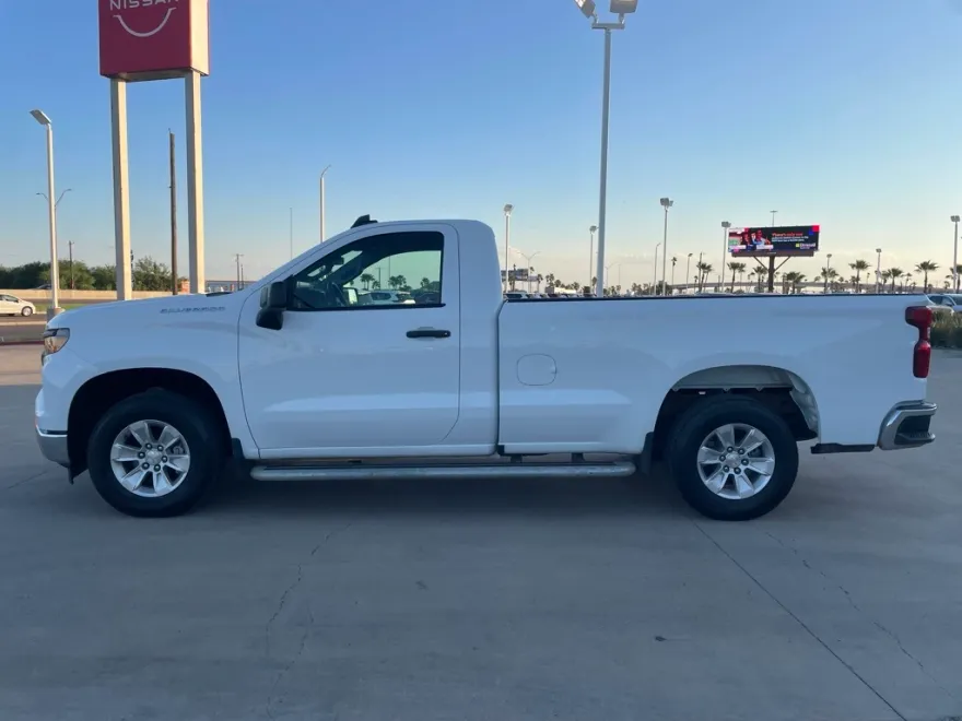 2024 Chevrolet Silverado 1500 photo 1